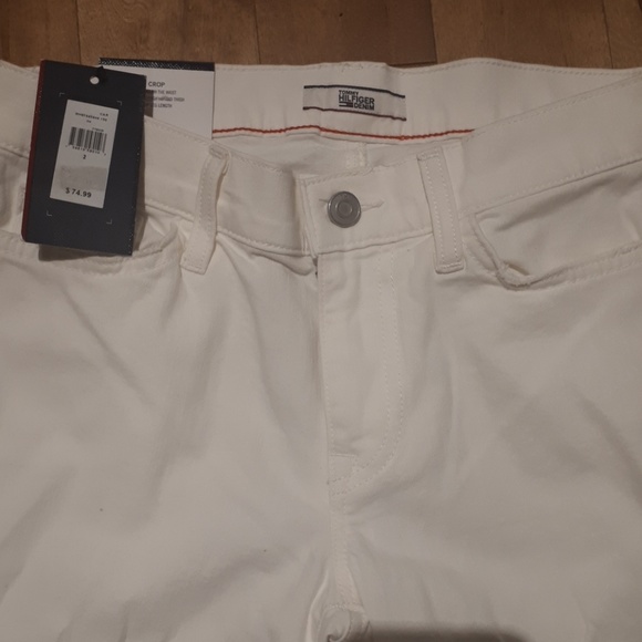 💖Tommy Hilfiger Distressed Crop Jeans💖 - Picture 3 of 3